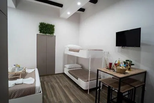 Irenetta'S Home نابولي شقة